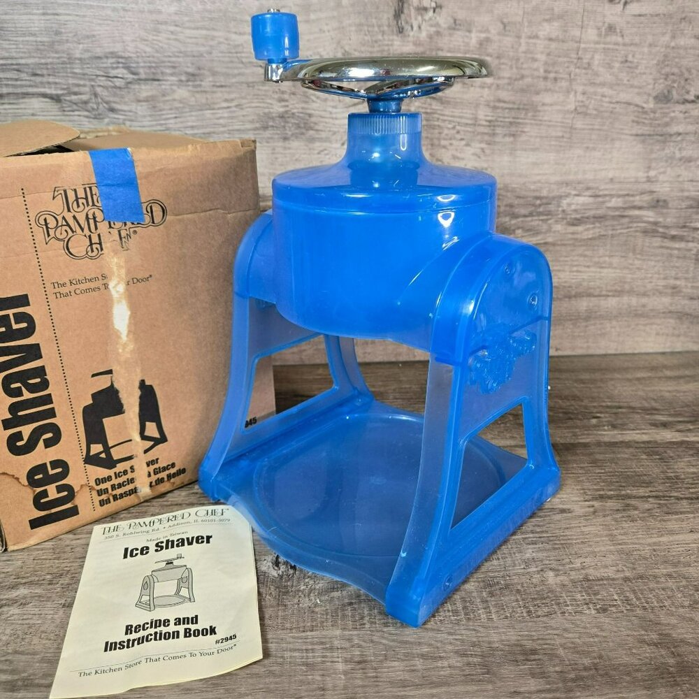 The Pampered Chef Ice Shaver Blue Plastic W/ Metal Handle Home Kitchen Tool 2945